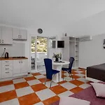 Apartment Toni Drašnice