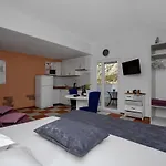 Toni Apartment