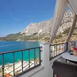 Toni Apartment
